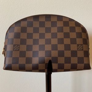 Louis Vuitton GM Cosmetic Pouch - Damier Ebene